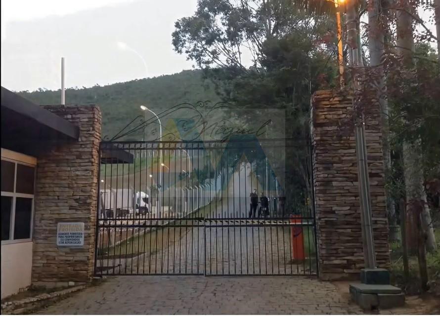 Terreno, 2595 m² - Foto 2